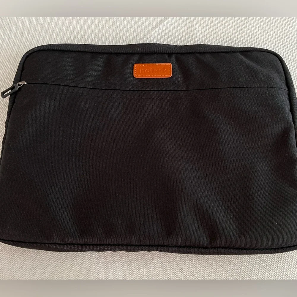 Inateck Black Laptop/Ipad/Tablet Sleeve